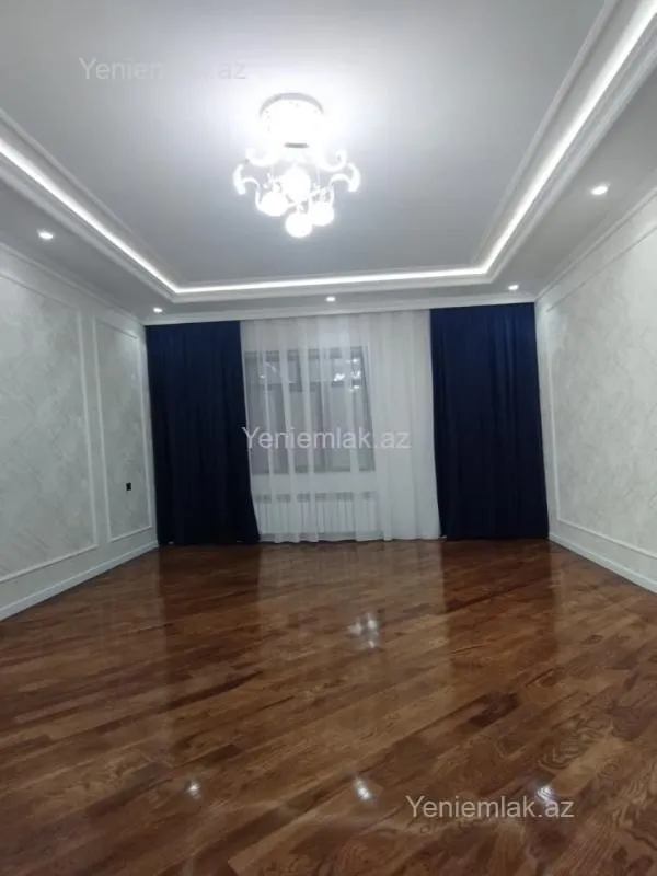 Satılır 6 otaqlı həyət evi 330 m²