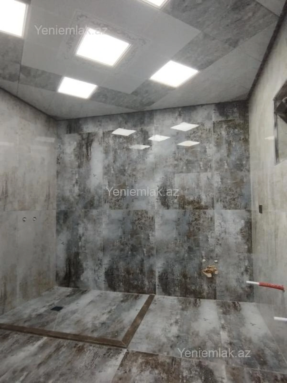 Satılır 6 otaqlı həyət evi 330 m²