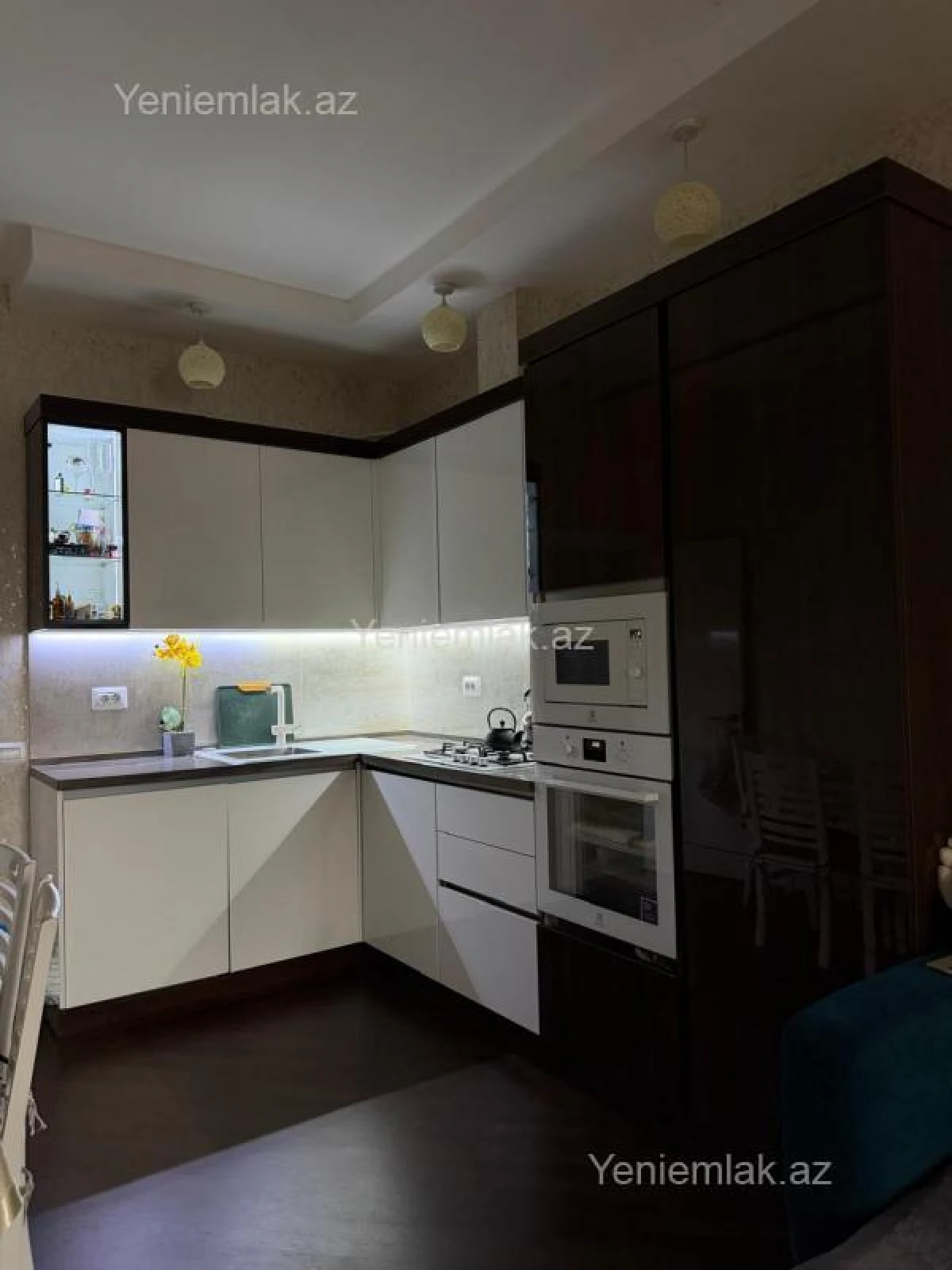 Satılır 2 otaqlı yeni tikili 70 m²
