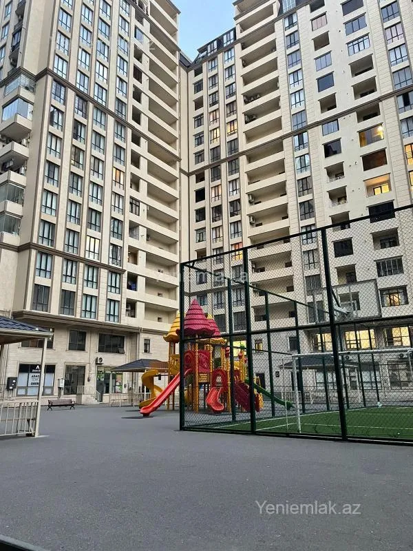 Satılır 2 otaqlı yeni tikili 70 m²