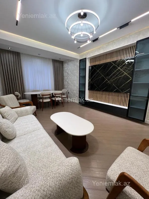 Satılır 3 otaqlı yeni tikili 114 m²