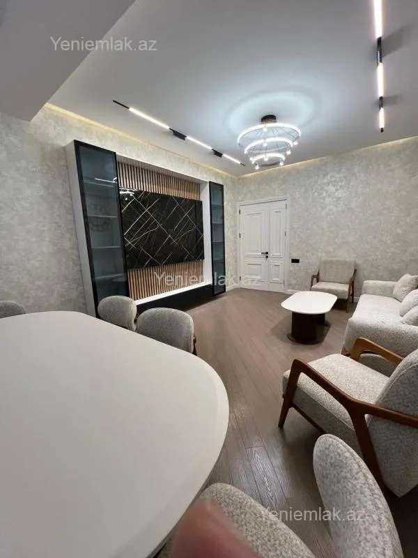 Satılır 3 otaqlı yeni tikili 114 m²