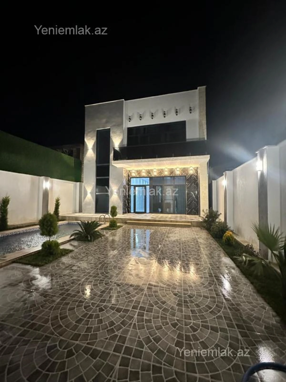 Satılır 4 otaqlı həyət evi 270 m²