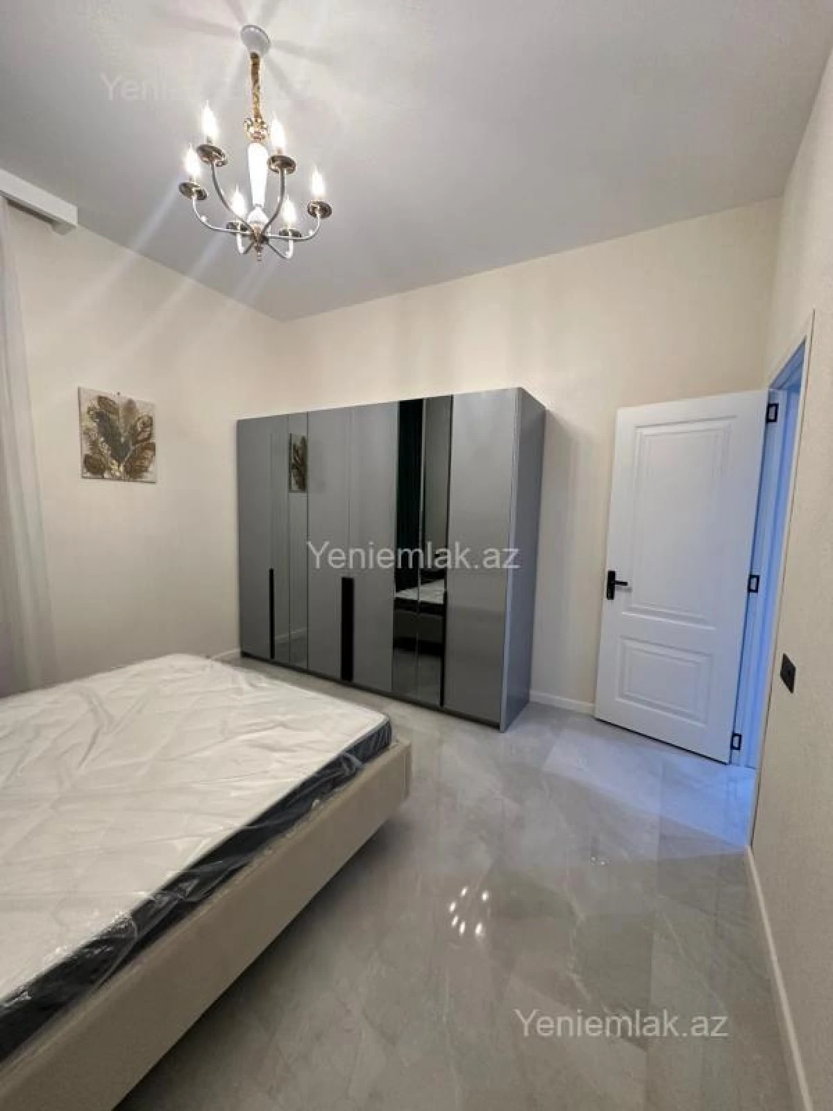 Satılır 4 otaqlı həyət evi 270 m²