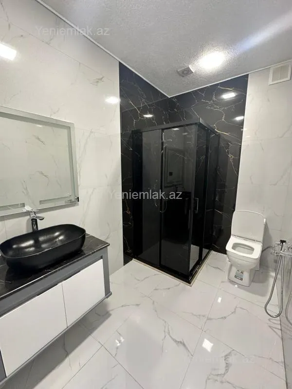 Satılır 4 otaqlı həyət evi 270 m²