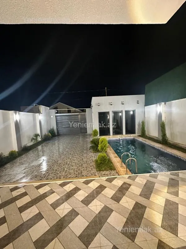 Satılır 4 otaqlı həyət evi 270 m²