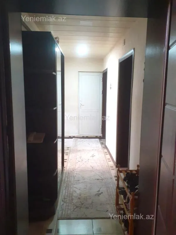 Satılır 3 otaqlı köhnə tikili 90 m²