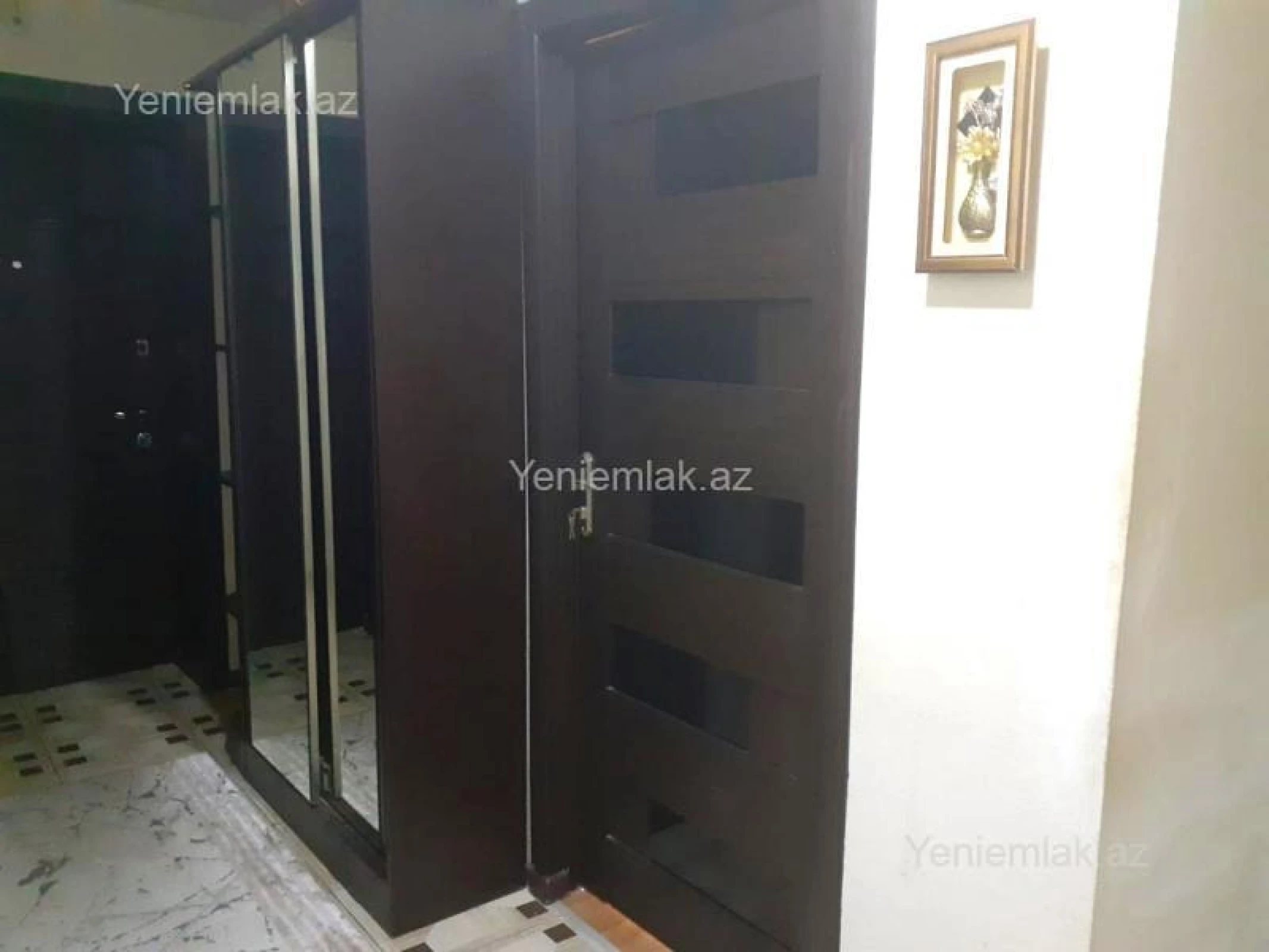 Satılır 3 otaqlı köhnə tikili 90 m²