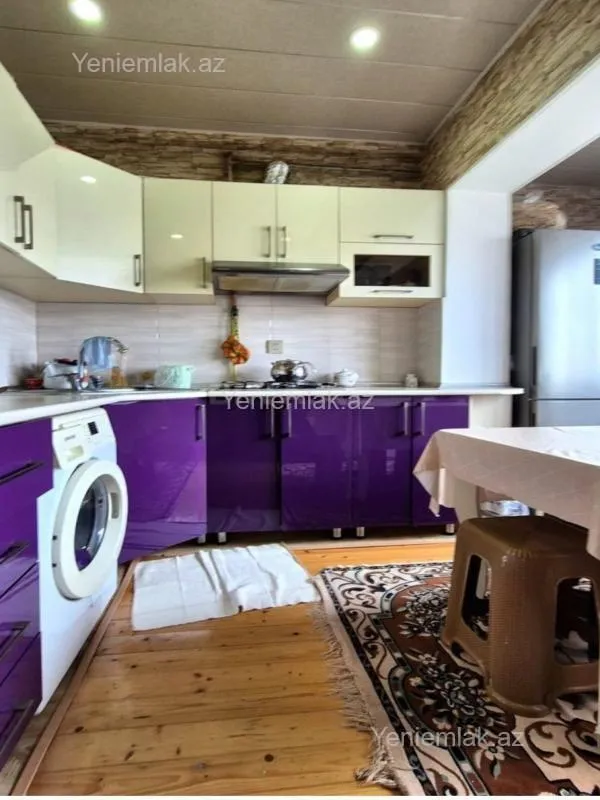 Satılır 3 otaqlı köhnə tikili 80 m²