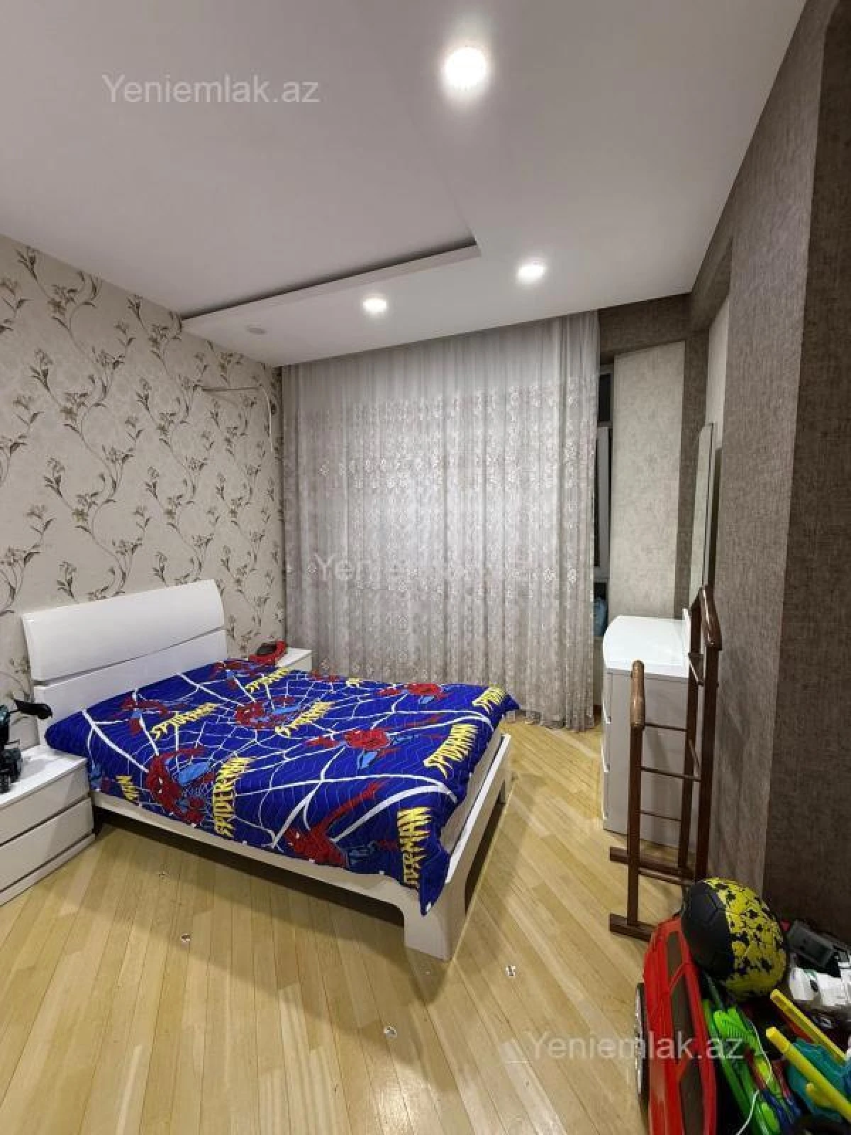 Satılır 3 otaqlı yeni tikili 90 m²