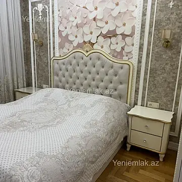 Satılır 3 otaqlı köhnə tikili 100 m²