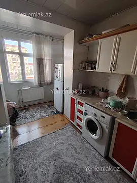 Satılır 4 otaqlı köhnə tikili 95 m²