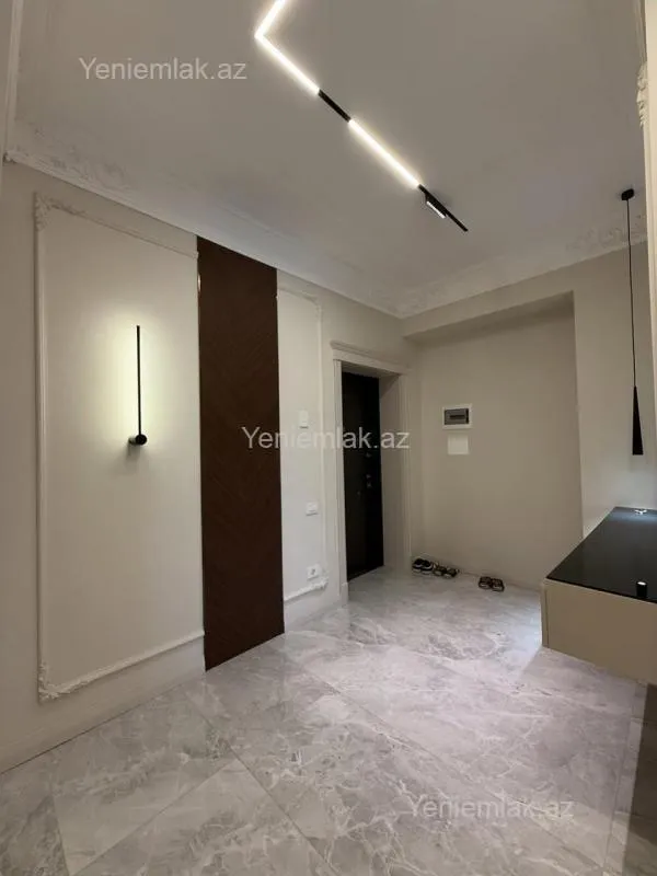 Satılır 3 otaqlı yeni tikili 127 m²
