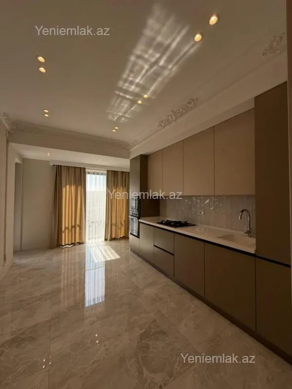 Satılır 3 otaqlı yeni tikili 127 m²