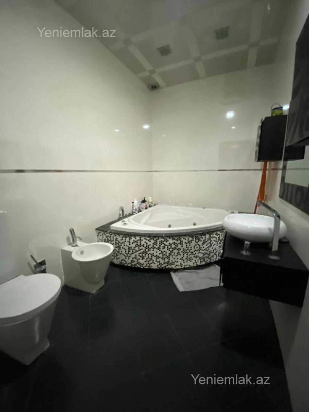 Satılır 4 otaqlı yeni tikili 165 m²