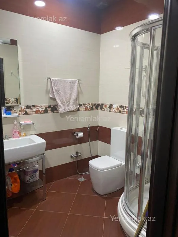 Satılır 4 otaqlı yeni tikili 165 m²