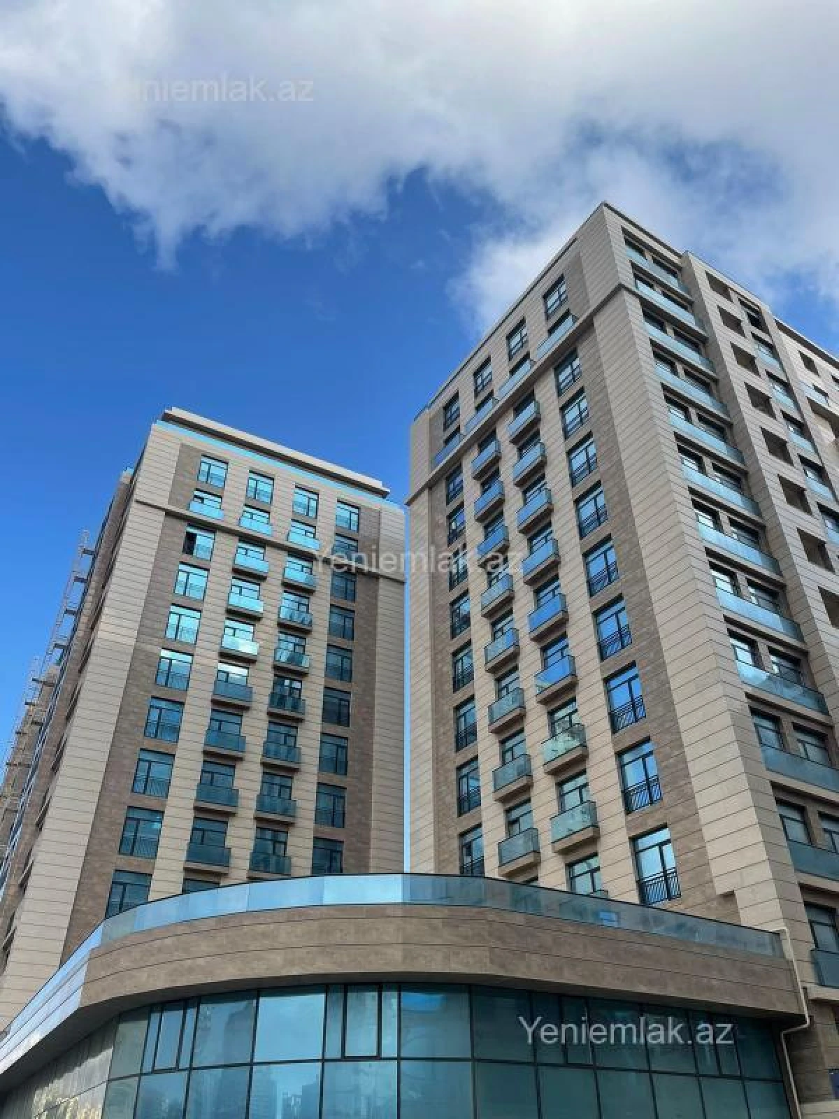 Satılır 3 otaqlı yeni tikili 119 m²