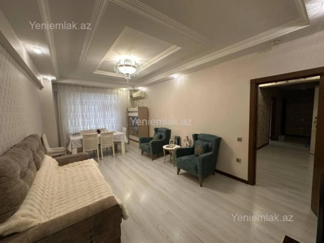 Satılır 3 otaqlı yeni tikili 130 m²