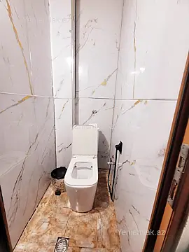 Satılır 3 otaqlı köhnə tikili 82 m²