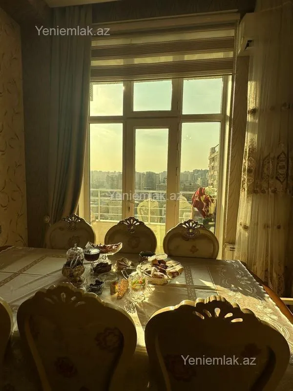 Satılır 4 otaqlı yeni tikili 165 m²