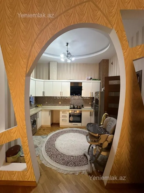 Satılır 4 otaqlı yeni tikili 165 m²