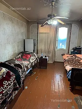 Satılır 3 otaqlı köhnə tikili 68 m²