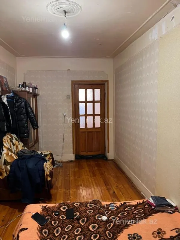 Satılır 3 otaqlı köhnə tikili 68 m²