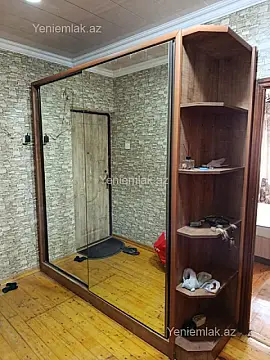 Satılır 3 otaqlı köhnə tikili 80 m²