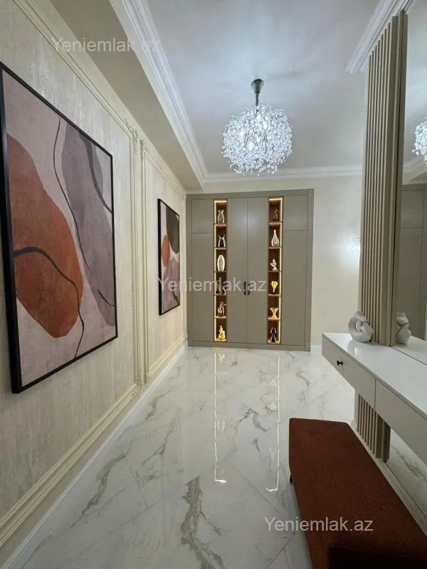 Satılır 3 otaqlı yeni tikili 120 m²