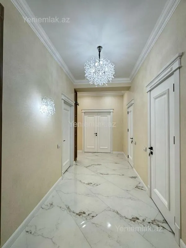 Satılır 3 otaqlı yeni tikili 120 m²