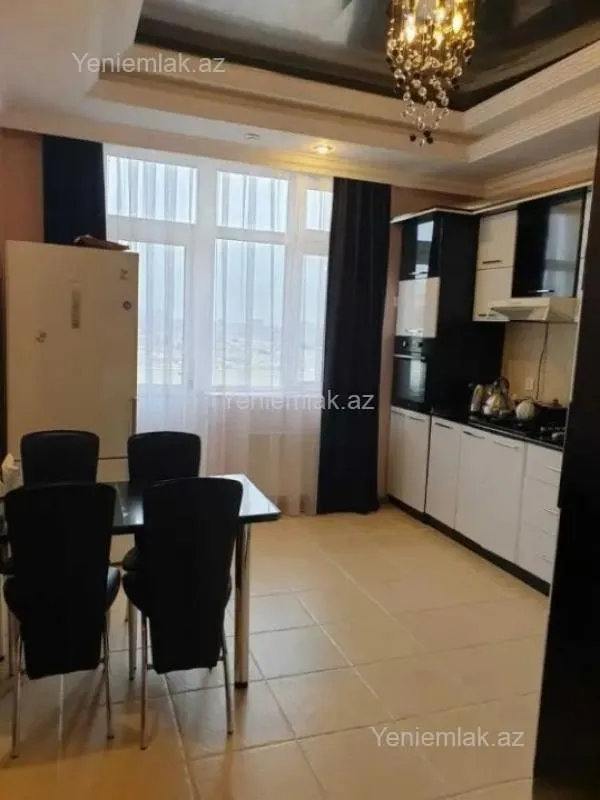 Satılır 3 otaqlı yeni tikili 135 m²
