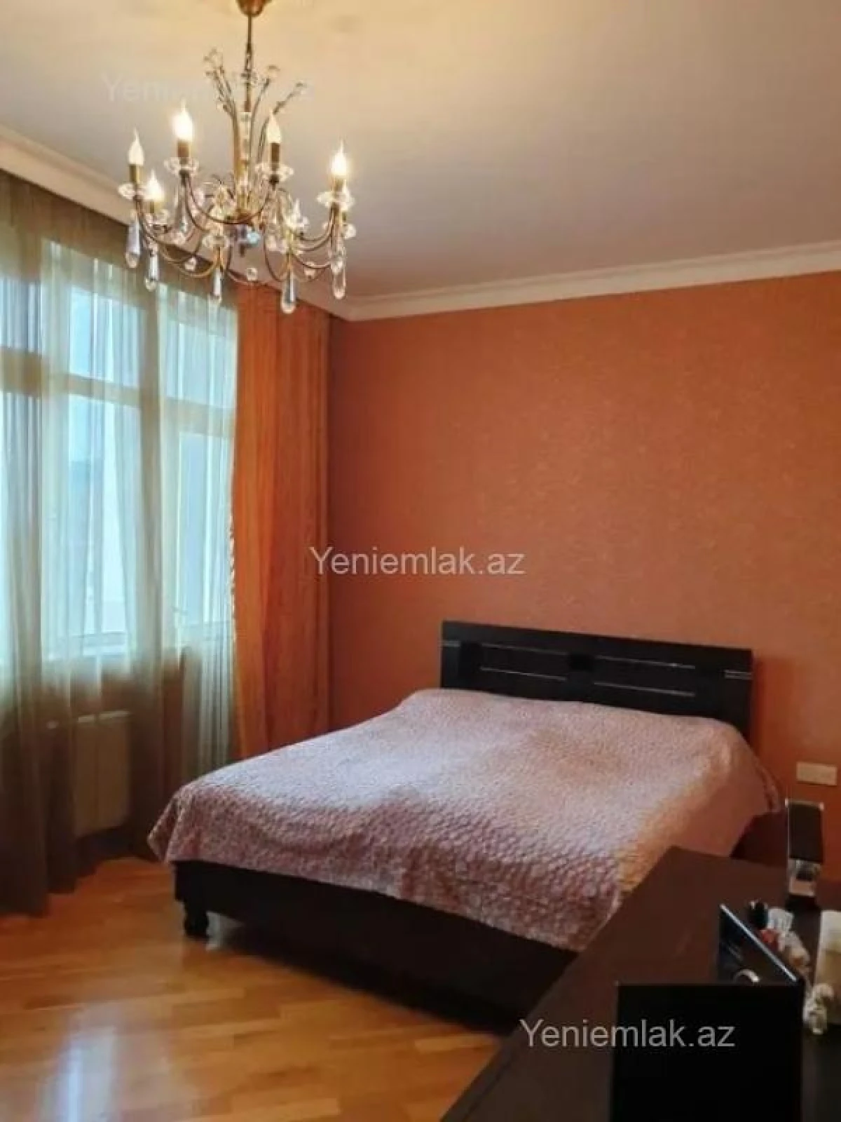 Satılır 3 otaqlı yeni tikili 135 m²