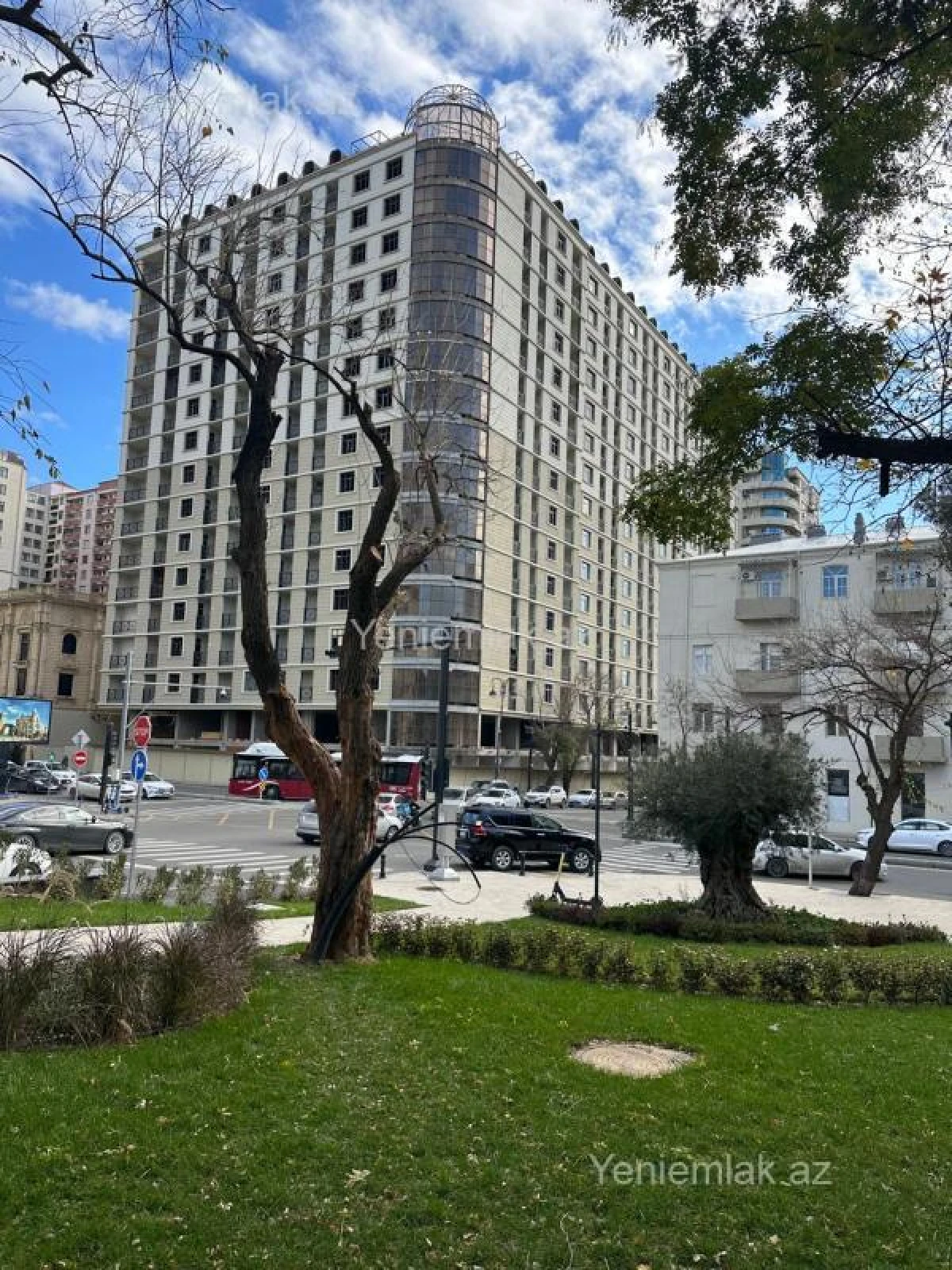 Satılır 3 otaqlı yeni tikili 157 m²
