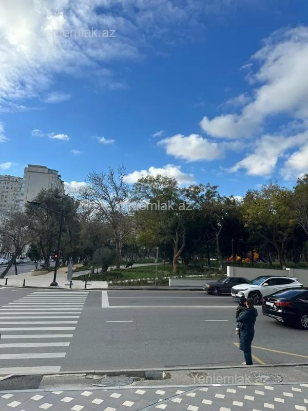 Satılır 3 otaqlı yeni tikili 157 m²