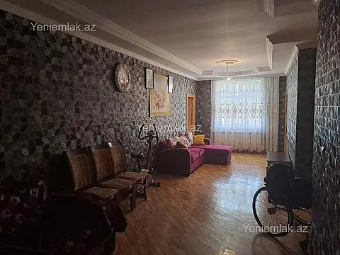 Satılır 6 otaqlı həyət evi 180 m²