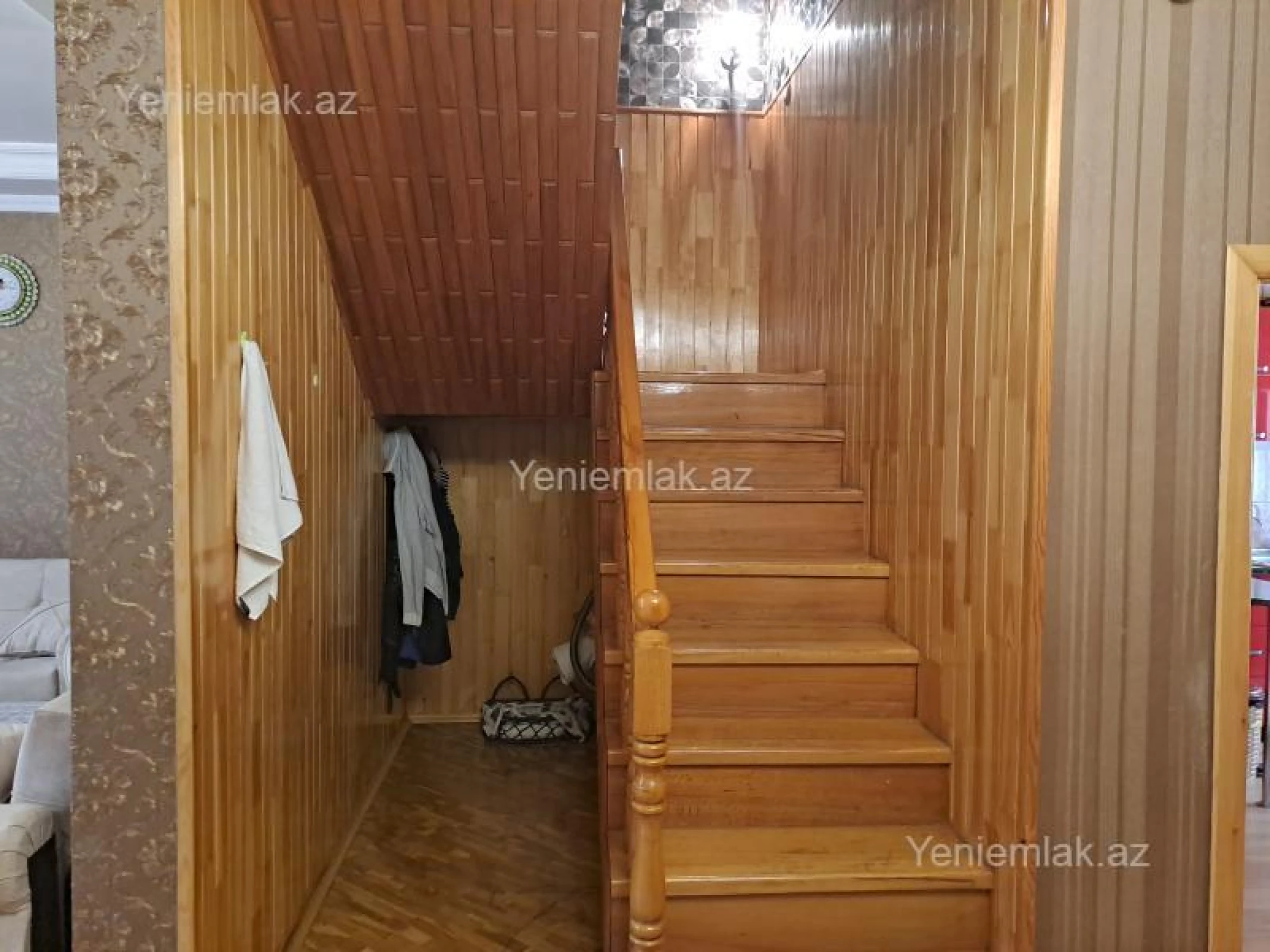 Satılır 6 otaqlı həyət evi 180 m²