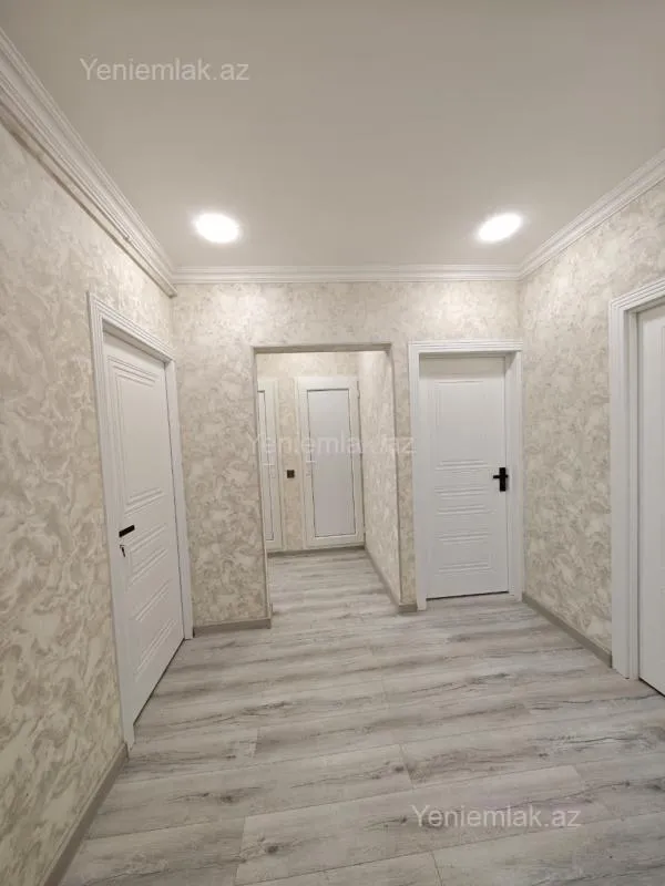 Satılır 3 otaqlı köhnə tikili 80 m²