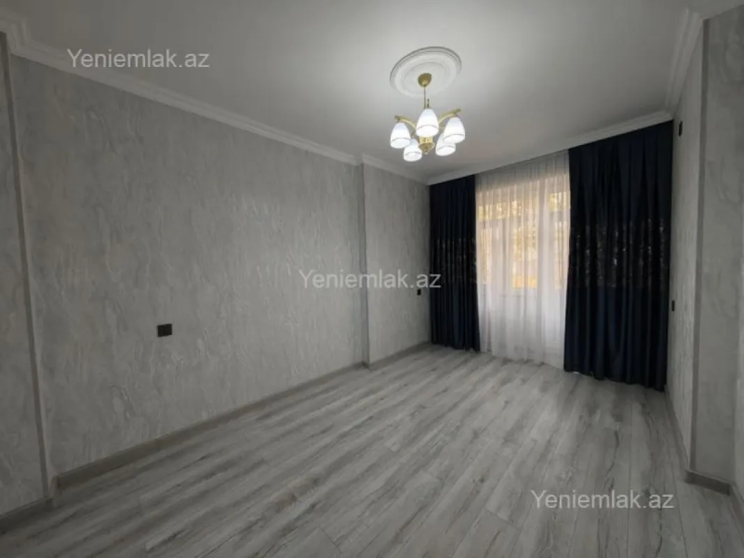 Satılır 3 otaqlı köhnə tikili 80 m²