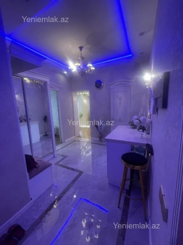 Satılır 3 otaqlı yeni tikili 90 m²