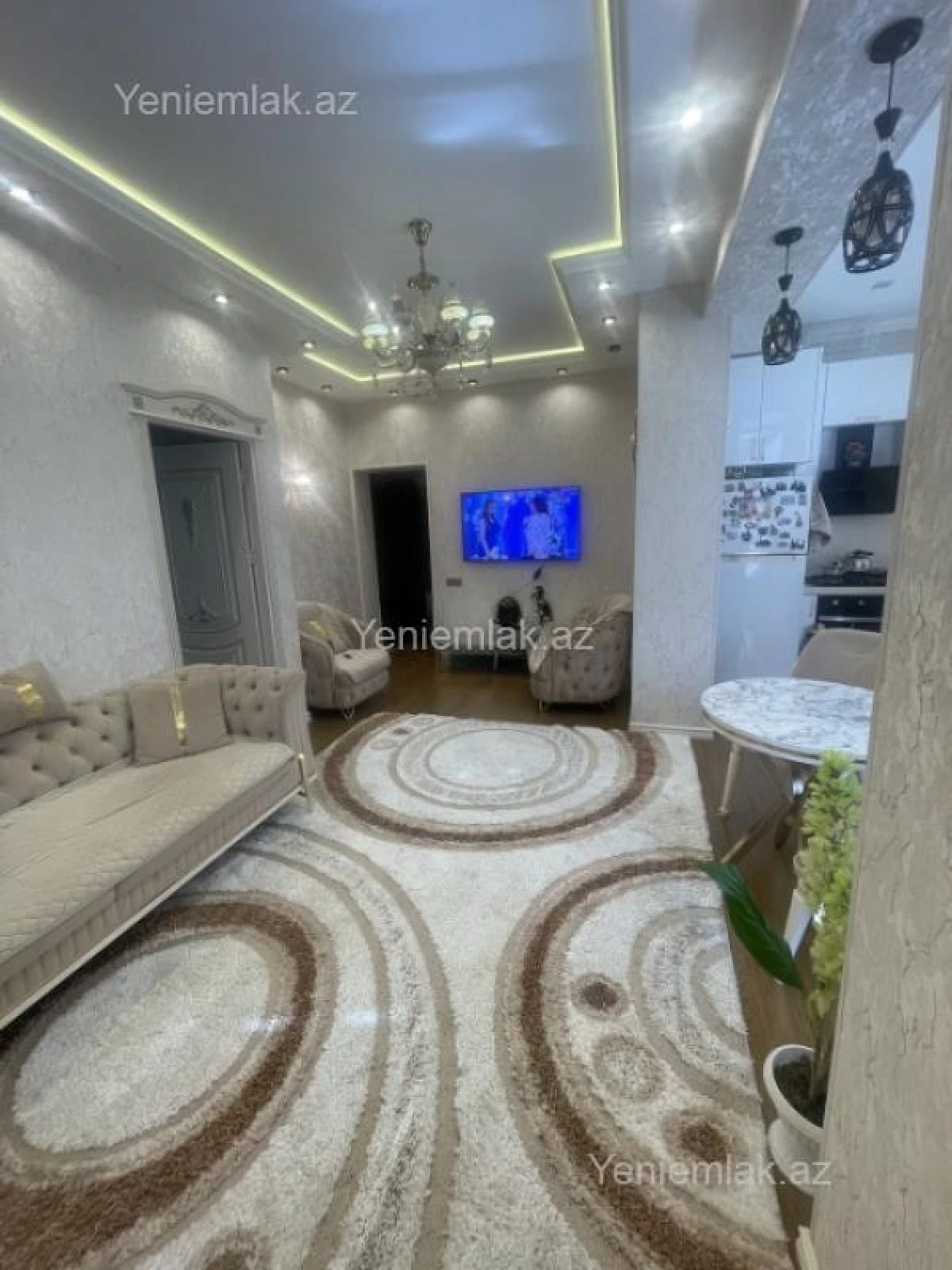 Satılır 3 otaqlı yeni tikili 90 m²