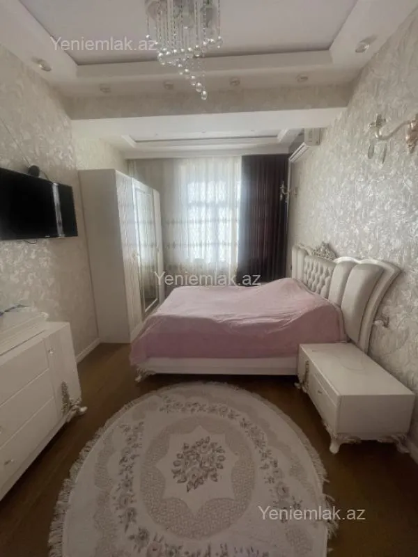 Satılır 3 otaqlı yeni tikili 90 m²