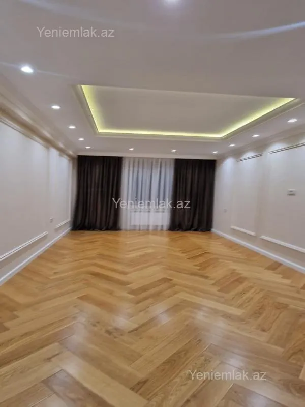 Satılır 3 otaqlı yeni tikili 134 m²
