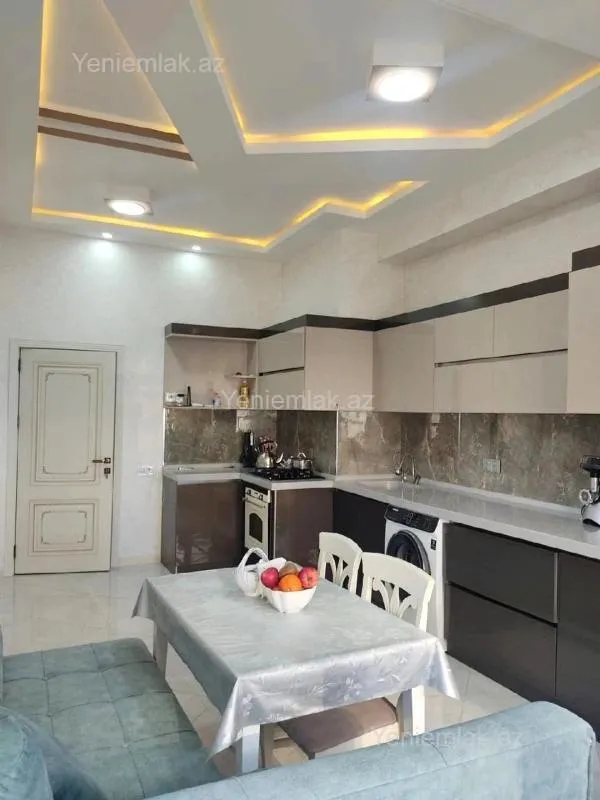 Satılır 3 otaqlı yeni tikili 140 m²