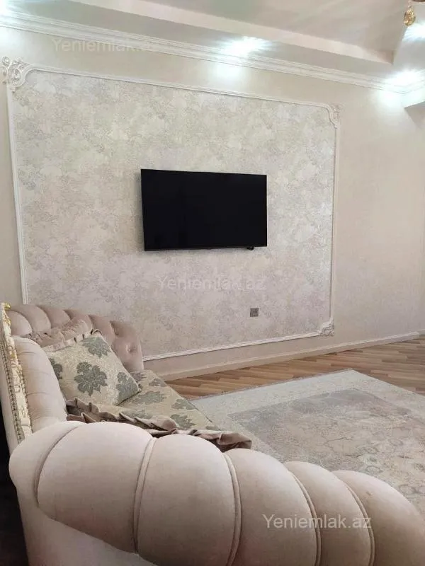Satılır 3 otaqlı yeni tikili 140 m²