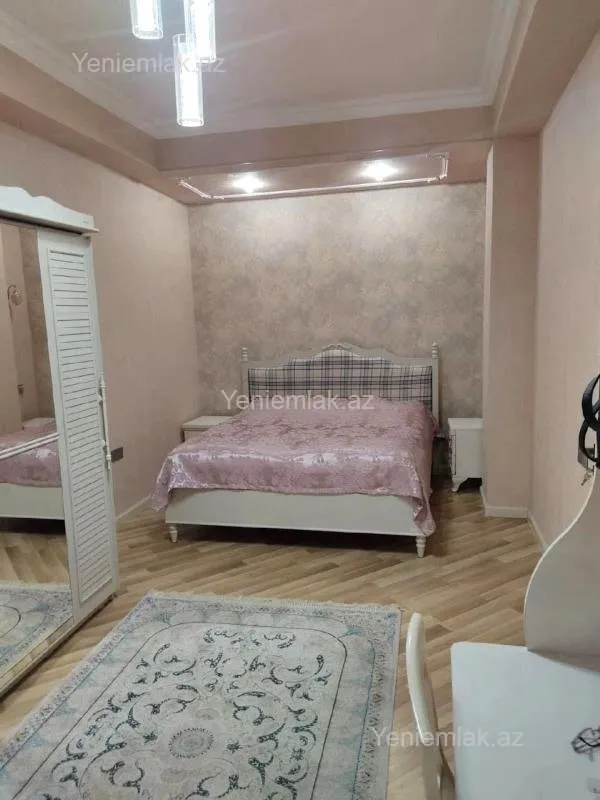 Satılır 3 otaqlı yeni tikili 140 m²