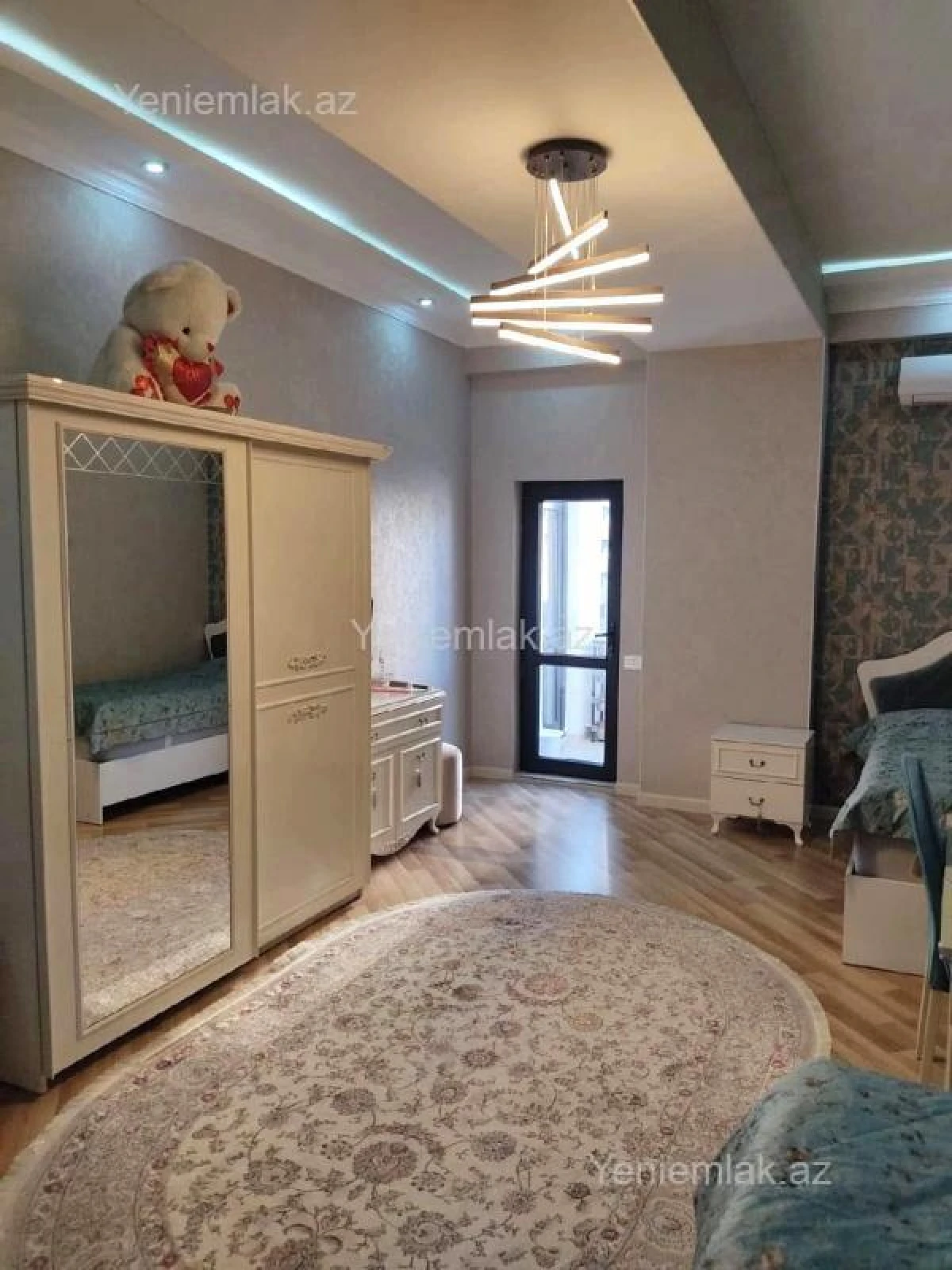 Satılır 3 otaqlı yeni tikili 140 m²