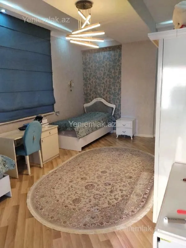 Satılır 3 otaqlı yeni tikili 140 m²