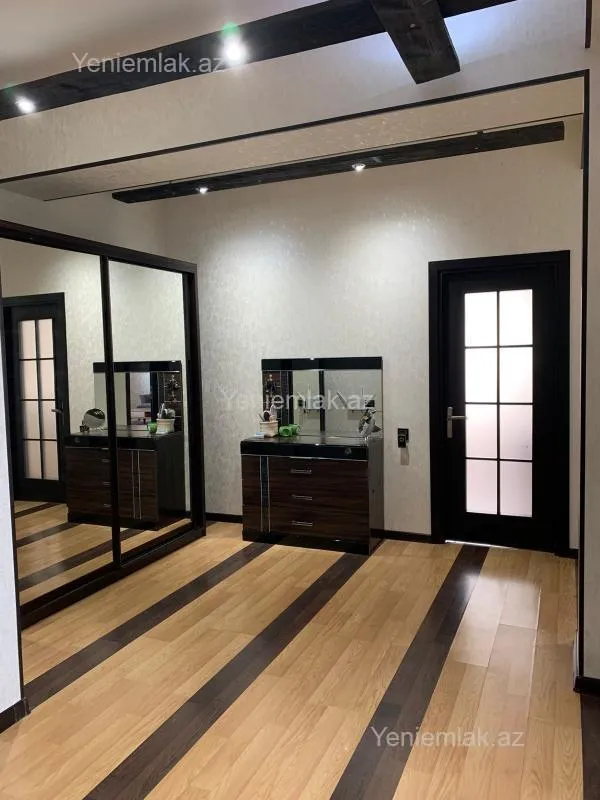 Satılır 3 otaqlı yeni tikili 120 m²