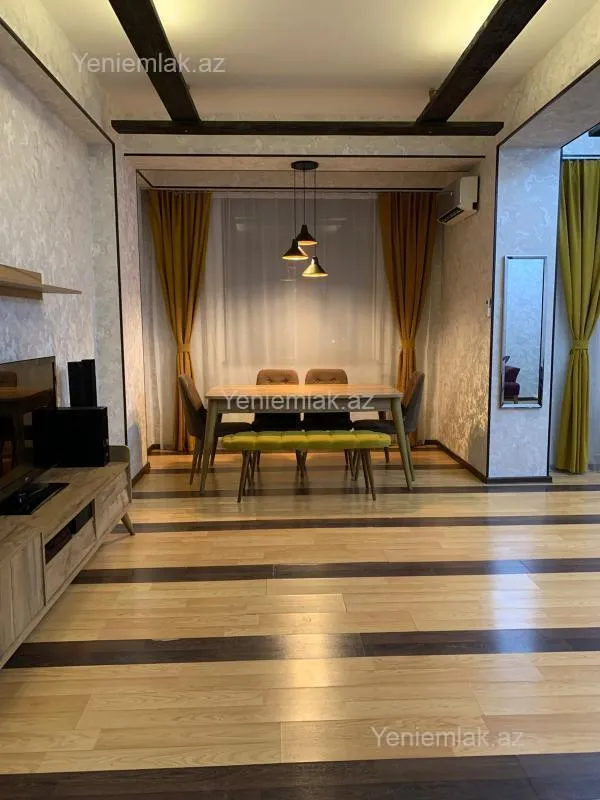 Satılır 3 otaqlı yeni tikili 120 m²