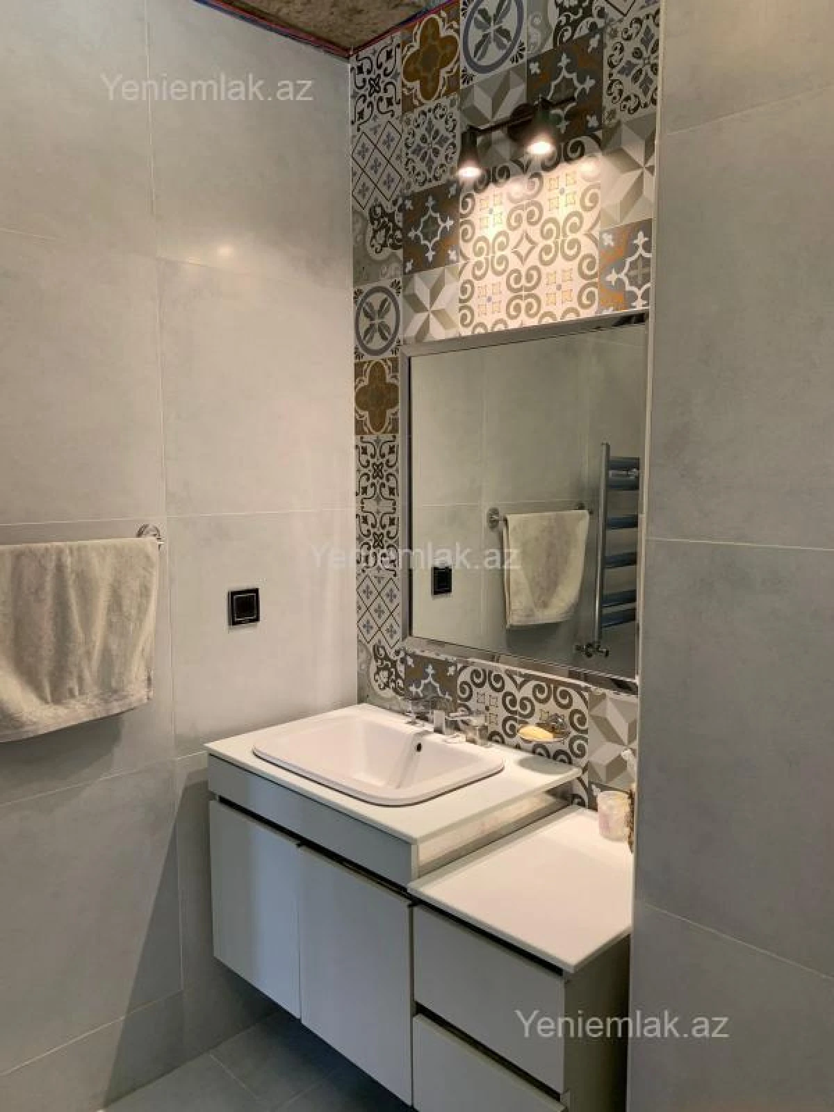 Satılır 3 otaqlı yeni tikili 120 m²